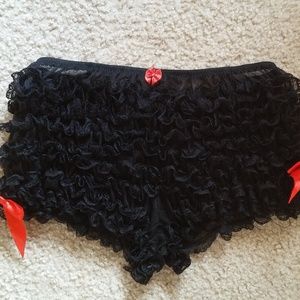 Pinup lingerie bundle! Alternative lingerie.